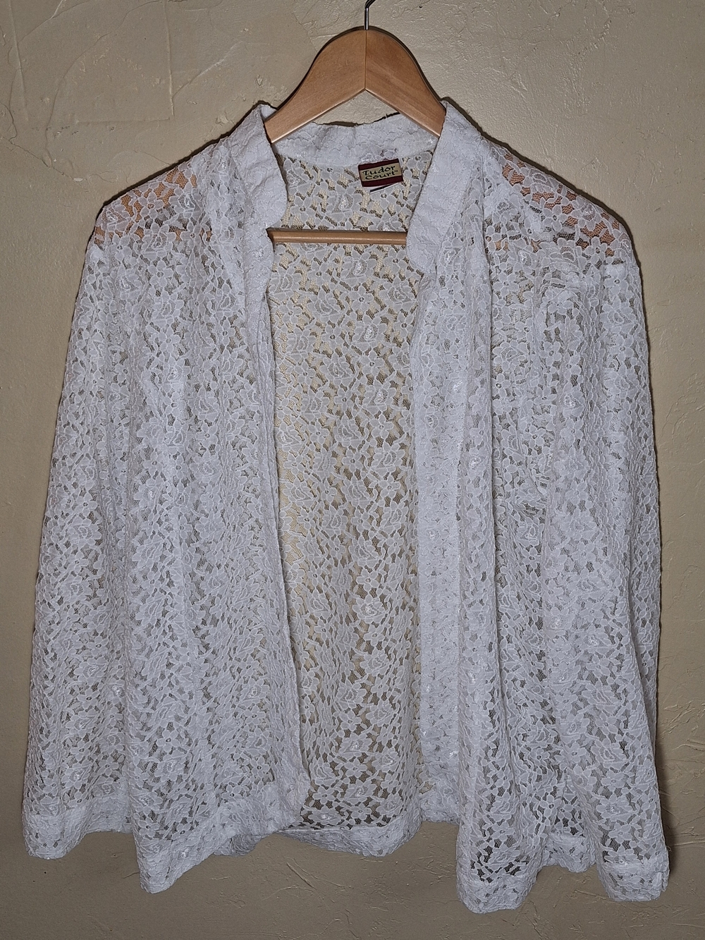 Vintage Tudor Court White Floral Lace Cardigan Blouse (Petite Large)